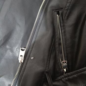 Dolap Alıcısı Ürünüme Zarar Verdi