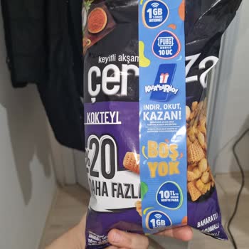 Çerezza Kokteyl Markasının İçinden Pis Bir Poşet Çıktı