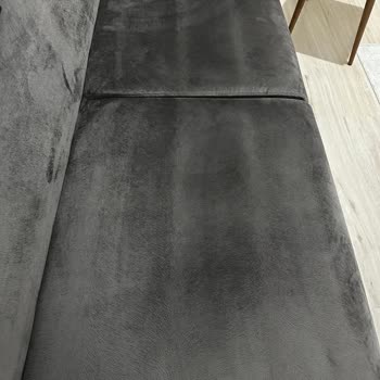 Enza Home Yeni Koltukta İzler Oluştu, Eski Gibi Görünüyor