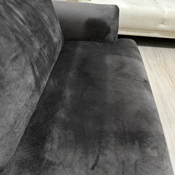 Enza Home Yeni Koltukta İzler Oluştu, Eski Gibi Görünüyor