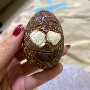 Ozmo Yumurta Bozuk Çikolata