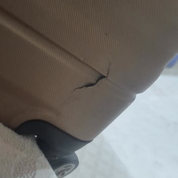 Öz Has Bingöl Turizm Otobüste Valiz Kırılması