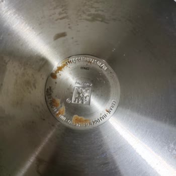Zwilling Aldığım Tencere Seti Paslandı