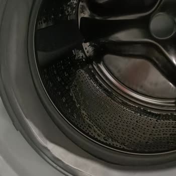 Siemens Çamaşır Makinesinde Paslanma Ve Sızıntı Hayal Kırıklığı