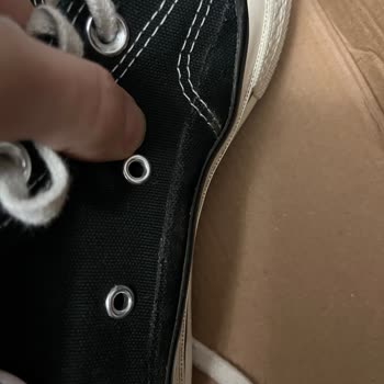 Converse Yanları Açıldı Üstelik Çok Az Giyildi
