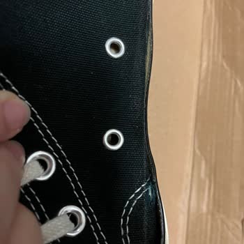 Converse Yanları Açıldı Üstelik Çok Az Giyildi