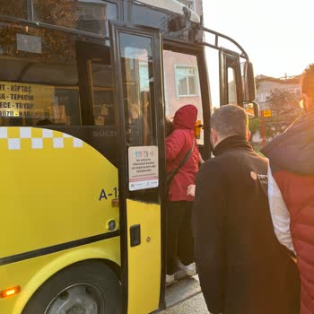 İETT - İstanbul Elektrik Tramvay Tünel Gelmeyen 401 T Yüzünden Dondurucu Soğukta 50 Dakika İşe Geç Kalıyoruz