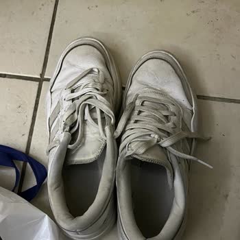 Netba Orijinal Ürün OLMAMASI-ADİDAS Ayakkabıların 1 Ay İçinde Yırtılması