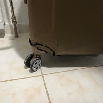 Anadolu Jet Kapadokya Yolculuğu Sonrası Bavul Hasar Şikayeti