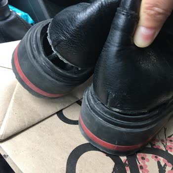 Derimod Botları 1 Yılda Çöp Oluyor