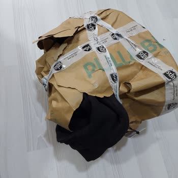 UPS Den Gelen Yırtık Kargo Paketi