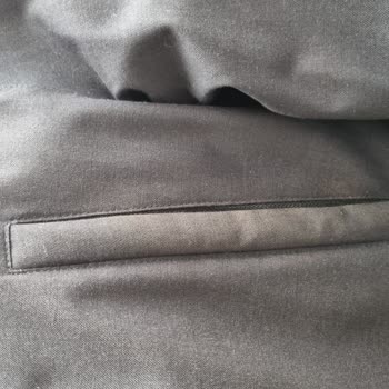 Massimo Dutti - Mont Kumaşında Renk Bozulması