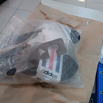 Amazon Çamurlu Terlik Gönderimi