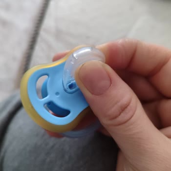 Philips Avent Emzik Yırtılması