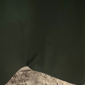 Lacoste Ünlü Perakende Mağazasından Satın Alınan Montta Kusur Şikayeti