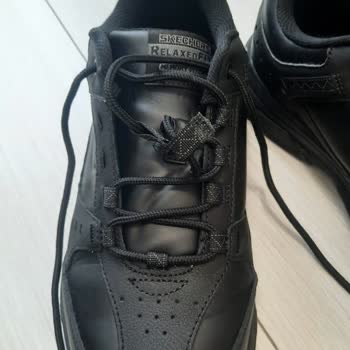 Skechers Hatalı Üretim Yaptığını Kabul Etmiyor