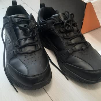 Skechers Hatalı Üretim Yaptığını Kabul Etmiyor