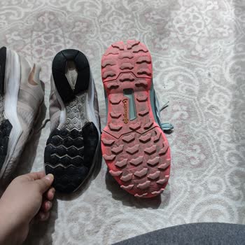 Nike Ayakkabı 5 Numara Küçüldü
