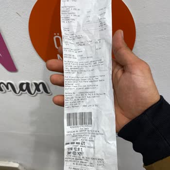 FLO Ayakkabı Ayakkabının Yanları Açıldı
