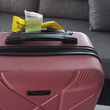 Pegasus Pc2685 Ve PC 1263 Bagaj Hasarlı