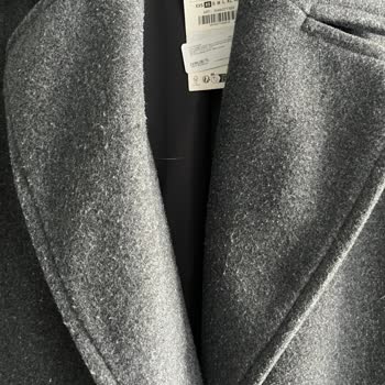 Zara Online Alışverişte Tülermiş Ve Kirli Kaban Gönderdi