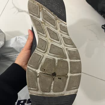 Skechers Ayakkabı Alt Tarafı Dökülmesi