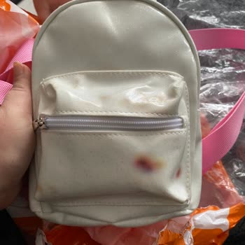 FLO Ayakkabı Aşırı Defolu Ürün FLO?