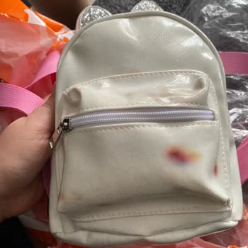 FLO Ayakkabı Aşırı Defolu Ürün FLO?