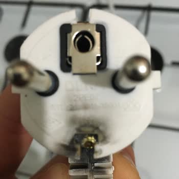 Vestel Yeni Aldığım Fırın Bozuk Ve Tehlikeli. Televizyon Gibi Patlayacaktı.