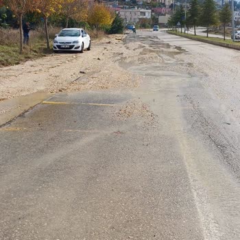 Milli Eğitim Bakanlığı (MEB) Ehliyet Sınav Alanı Sel Ve Çamur Dolu