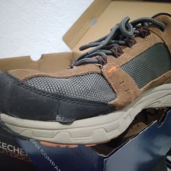 Skechers Ayakkabıları Kalitesiz Ve 2 Yıllık Garantileri Yalan.!