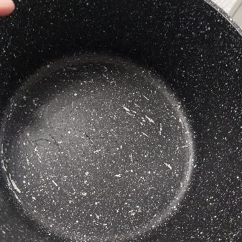 Karaca Züccaciye Tencerenin İç Malzemesi Kalktı