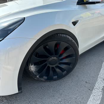 Tesla Model Y Performans