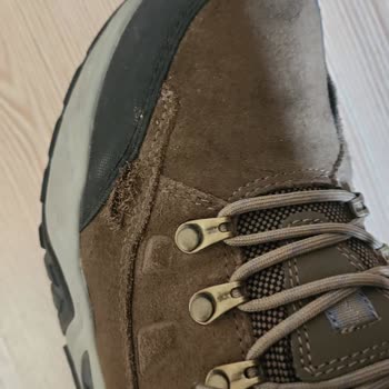 Skechers Kendi Ürünü Ve Hatasının Arkasında Durmuyor!