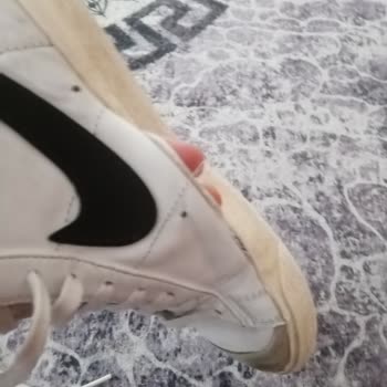 SuperStep Nike Ayakkabı Yanlardan Patladı