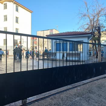 Milli Eğitim Bakanlığı (MEB) Okul Güvenliği Yerinde Oturmuyor