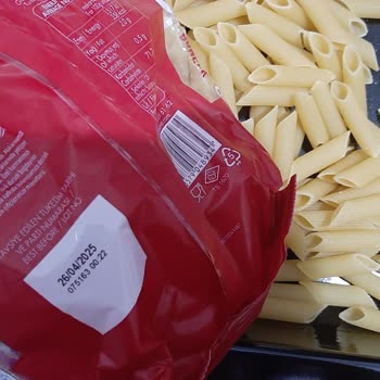 Filiz Makarna Paketinden Kurt Çıktı