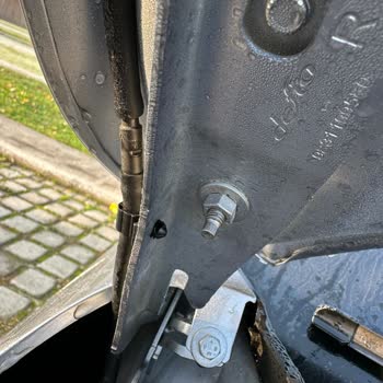 Citroen On-site Inspection Revealed Brand New Citroen C4 Was Modified