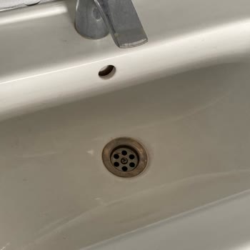 Sağlık Bakanlığı Hastanede Hijyen Eksikliği Ve İlgisizlik!