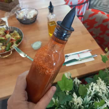 Green Salads Küflenen Acı Soslar