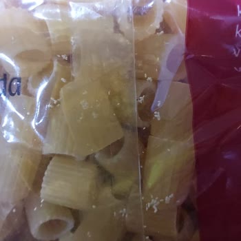 Piyale Markasının Kurtlu Makarnaları