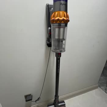 Dyson V15 Dökülen Boya Sorunu