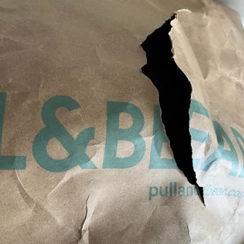 Pull And Bear Kargo Paketi Yırtık Geldi