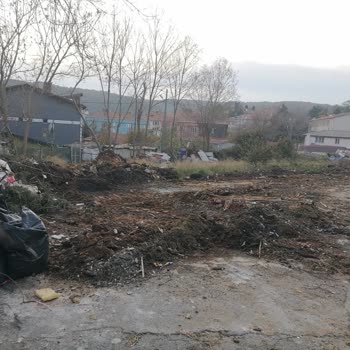 Sarıyer Belediyesi Mahalle Çöplüğe Döndü