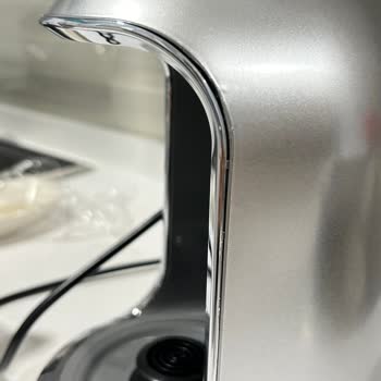 Gratis Hasarlı Ürün Satıyor