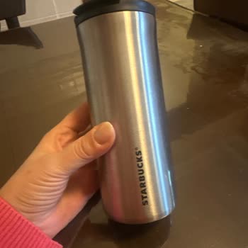 Starbucks Termos Kapak Sorunu