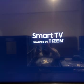 Samsung Crystal 50AU8000 Smart LED TV Ekran Kararma-Kapanma