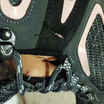 Deichmann Highland Creek Bot Bağcık Giriş Yerleri Sadece Dört Gün Dayandı