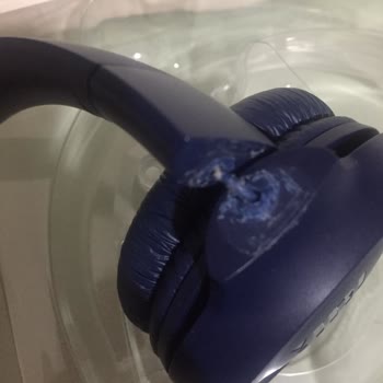 JBL Kulaklık Ek Döner Yerden Kırıldı