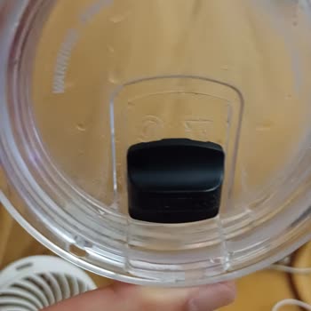 BİM Kapak Kısmı Sıkıntılı, Kapağı Açmadan Su İçemiyorum